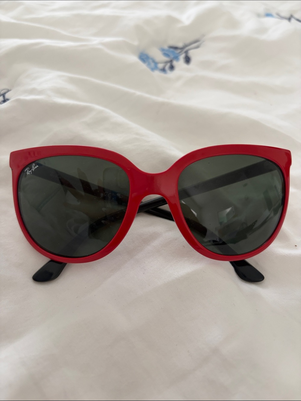 Ray-Ban Red Cat-Eye Sunglasses with Black Temples